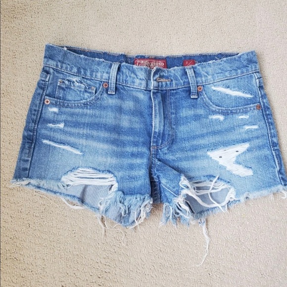 Lucky Shorts - Picture 1 of 4